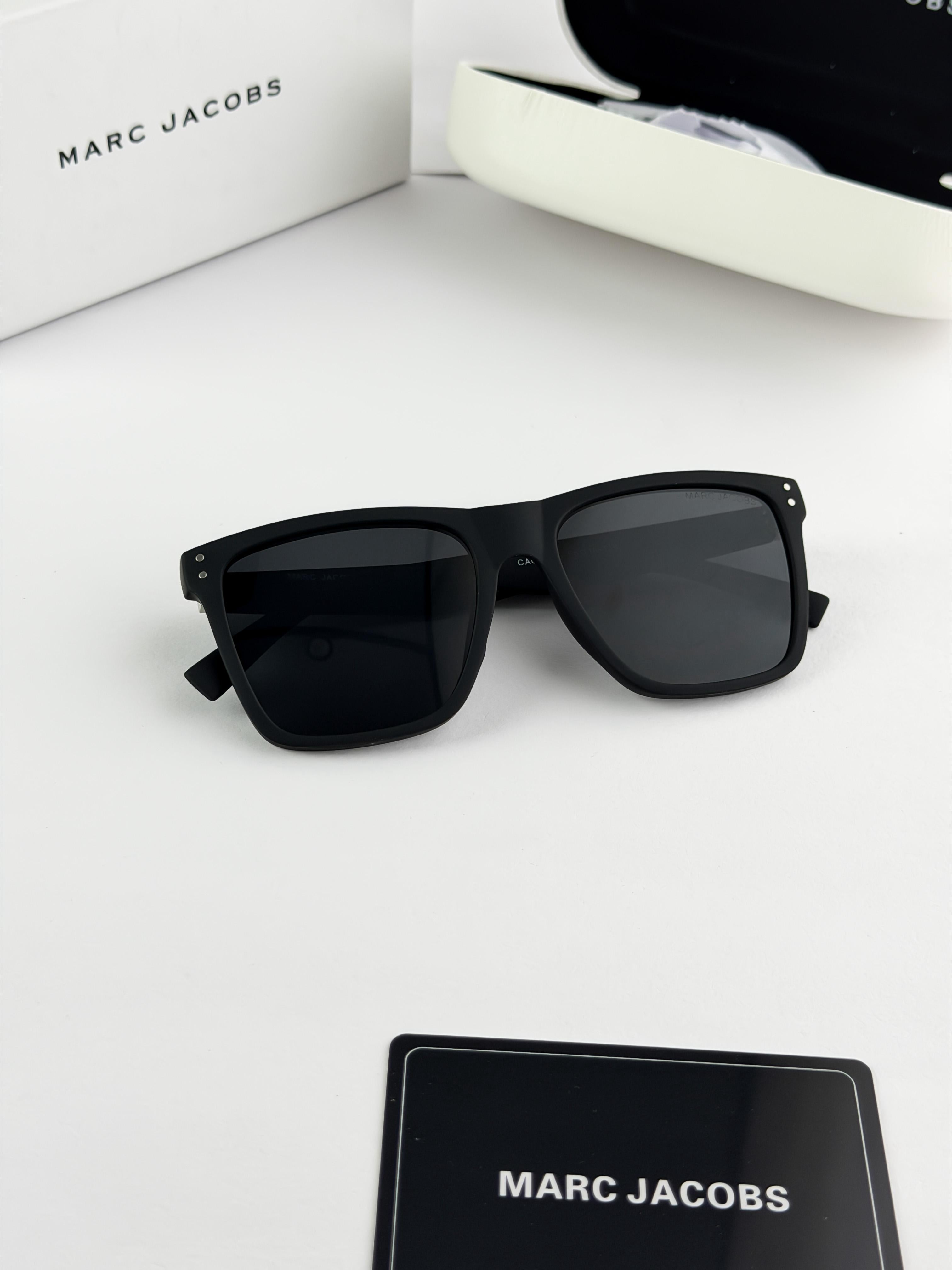 MA__RC JACBS BLACK 6000